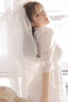 巨胸美乳中文